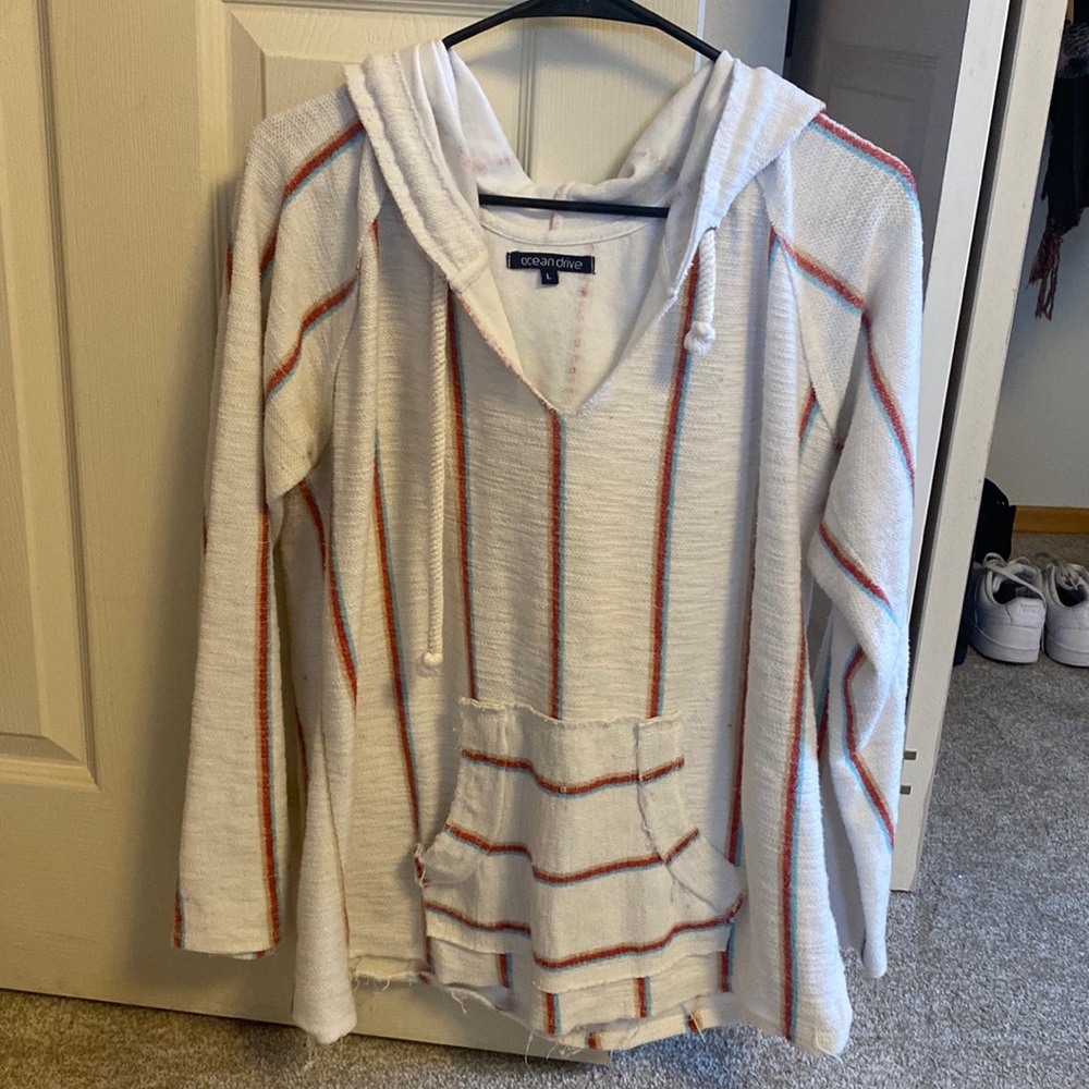Drug-Rug hoodie. Size Large.